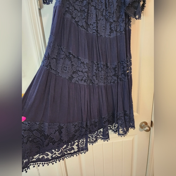 Robbie Lee Navy Blue Lace Dress Bare Shoulder Playful Chic 1X Romantic Sexy - Picture 4 of 13